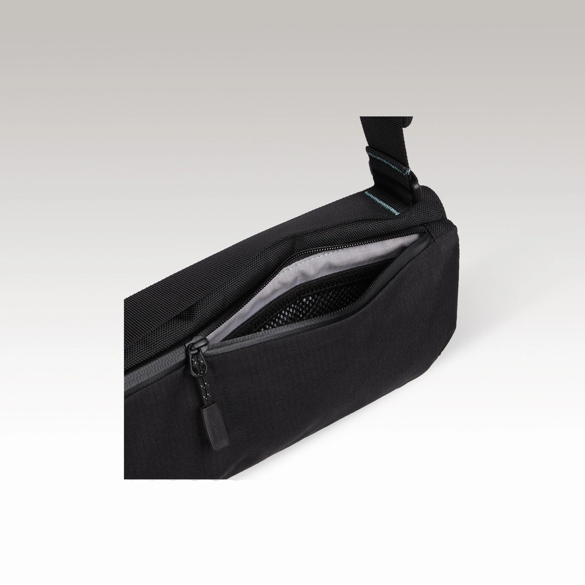Ocean Bottle x GROUNDTRUTH® RIKR Bottle Bag - Image 7